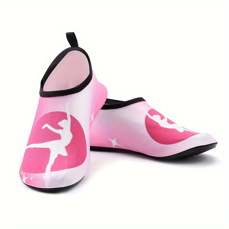 1 Pair Of Unisex Water Shoes, Slip-on Beach Shoes, Water Sports Snorkeling And River Trekking Shoes, Non-slip And Anti-cut Swimming Socks, Quick-drying Surf Shoes With Fashionable Print Design details 2