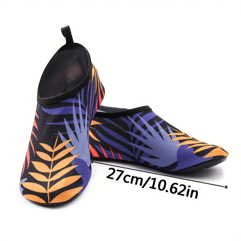 1 Pair Of Unisex Water Shoes, Slip-on Beach Shoes, Water Sports Snorkeling And River Trekking Shoes, Non-slip And Anti-cut Swimming Socks, Quick-drying Surf Shoes With Fashionable Print Design details 3